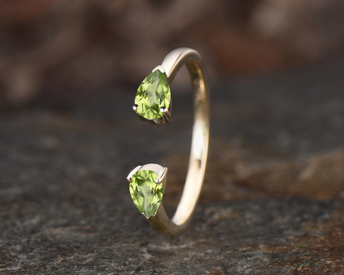 オープンギャップリング 8月の誕生石 天然ペリドット 結婚指輪 K10