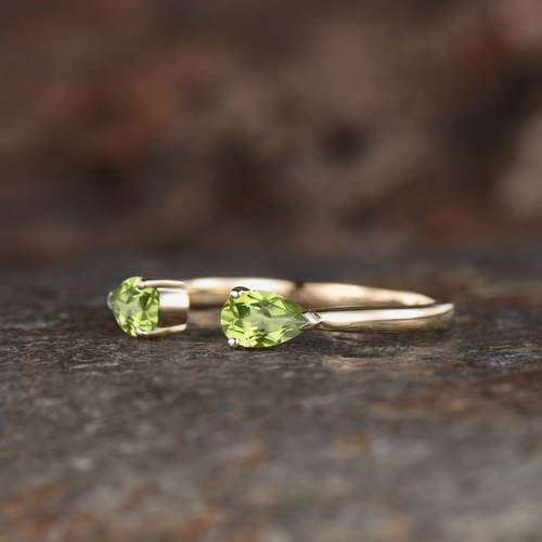 オープンギャップリング 8月の誕生石 天然ペリドット 結婚指輪 K10
