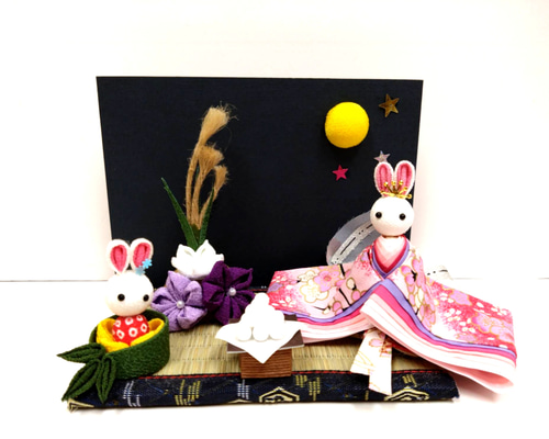 【カピバラさん様】秋の季節飾り 月見だんご ススキと桔梗 ちりめん　ハンドメイド カピバラさん様】秋の季節飾り 月見だんご ススキと桔梗 ちりめん