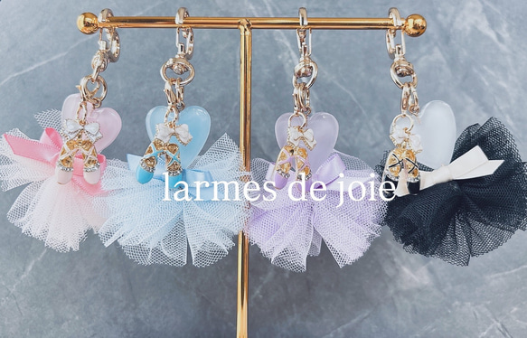 グッズ・雑貨＞バレリーナ・クリスタルドレス・チャーム＆キーチェーン バレリーナ刺繍ストラップ バレエチャーム バレエキーホルダー