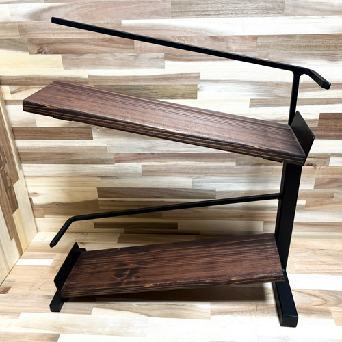 アイアン斜めアート本棚、ブックスタンド 本棚・絵本棚