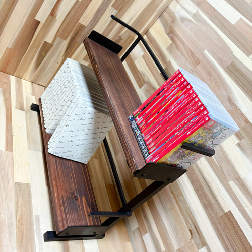 アイアン本棚、ブックスタンド アイアン2段本棚、ブックスタンド 本棚・絵本棚・マガジンラック