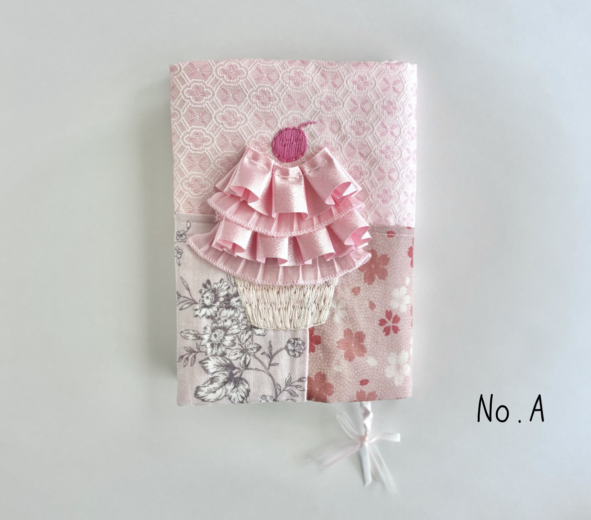 和洋折衷ブックカバー 文庫サイズ ｜フリルカップケーキ Series Pink