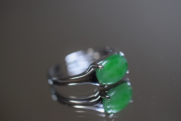 RG10-86 一点物 シルバー ミャンマー産 氷糯種 果緑 本翡翠 ヒスイ 指輪 フリーサイズ 金属アレルギー対応 5枚目の画像