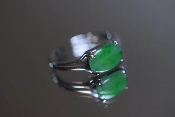 RG10-86 一点物 シルバー ミャンマー産 氷糯種 果緑 本翡翠 ヒスイ 指輪 フリーサイズ 金属アレルギー対応 2枚目の画像