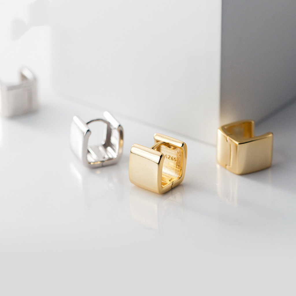 シルバー925  小ぶり　スクエア　フープピアス  ゴールド　ミニマル　シンプル　上品  金属アレルギー対応