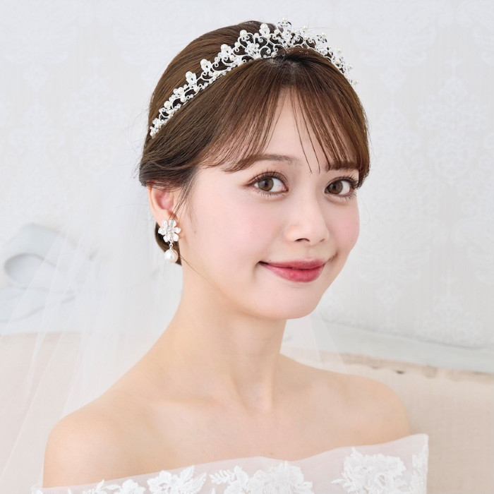 T60 結婚式　ジルコニア　挙式　ウェディング　ビジュー　プリンセス　王冠　ダイヤモンド風　大きめティアラ 10,842円