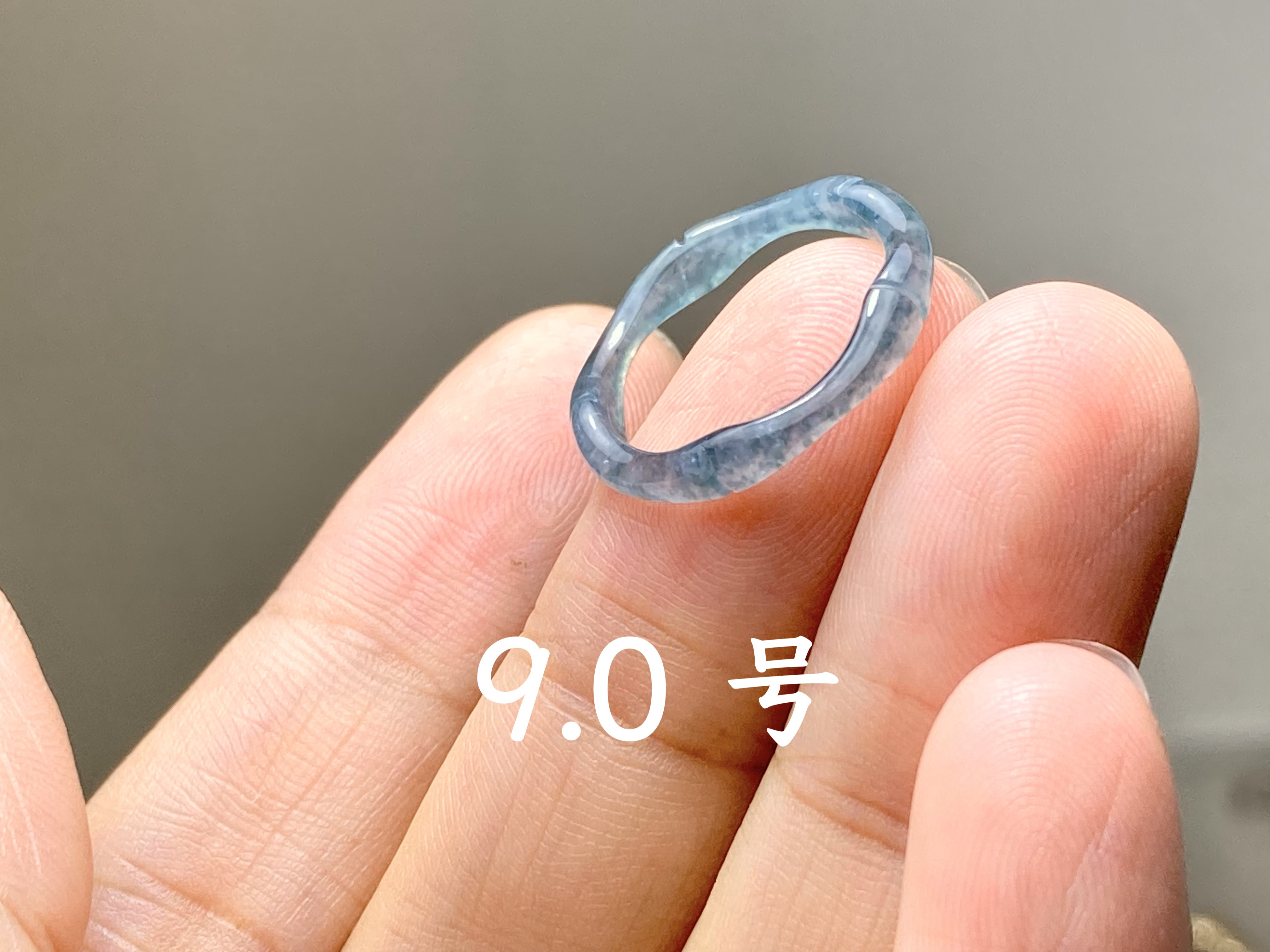 L13-105 ピンキーリング 高氷種 竹節 リング 花青 9.0号 グアテマラ産 A貨 本翡翠 くりぬき