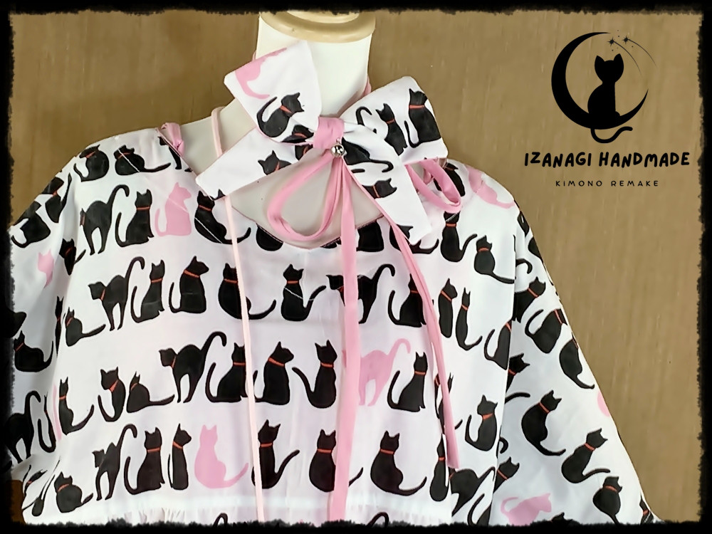 「猫たちと過ごす癒しの時」アンサンブルセットアップ  ハイブリッド IZANAGI HEARTMADE 唯一無二