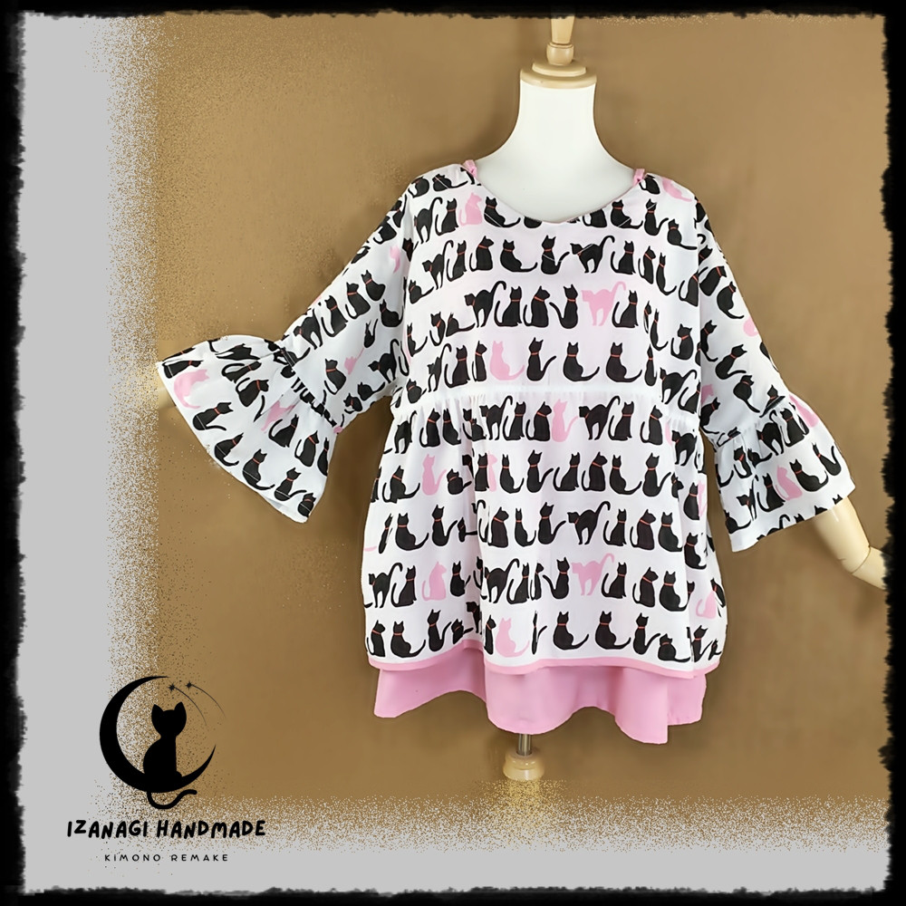 「猫たちと過ごす癒しの時」アンサンブルセットアップ  ハイブリッド IZANAGI HEARTMADE 唯一無二