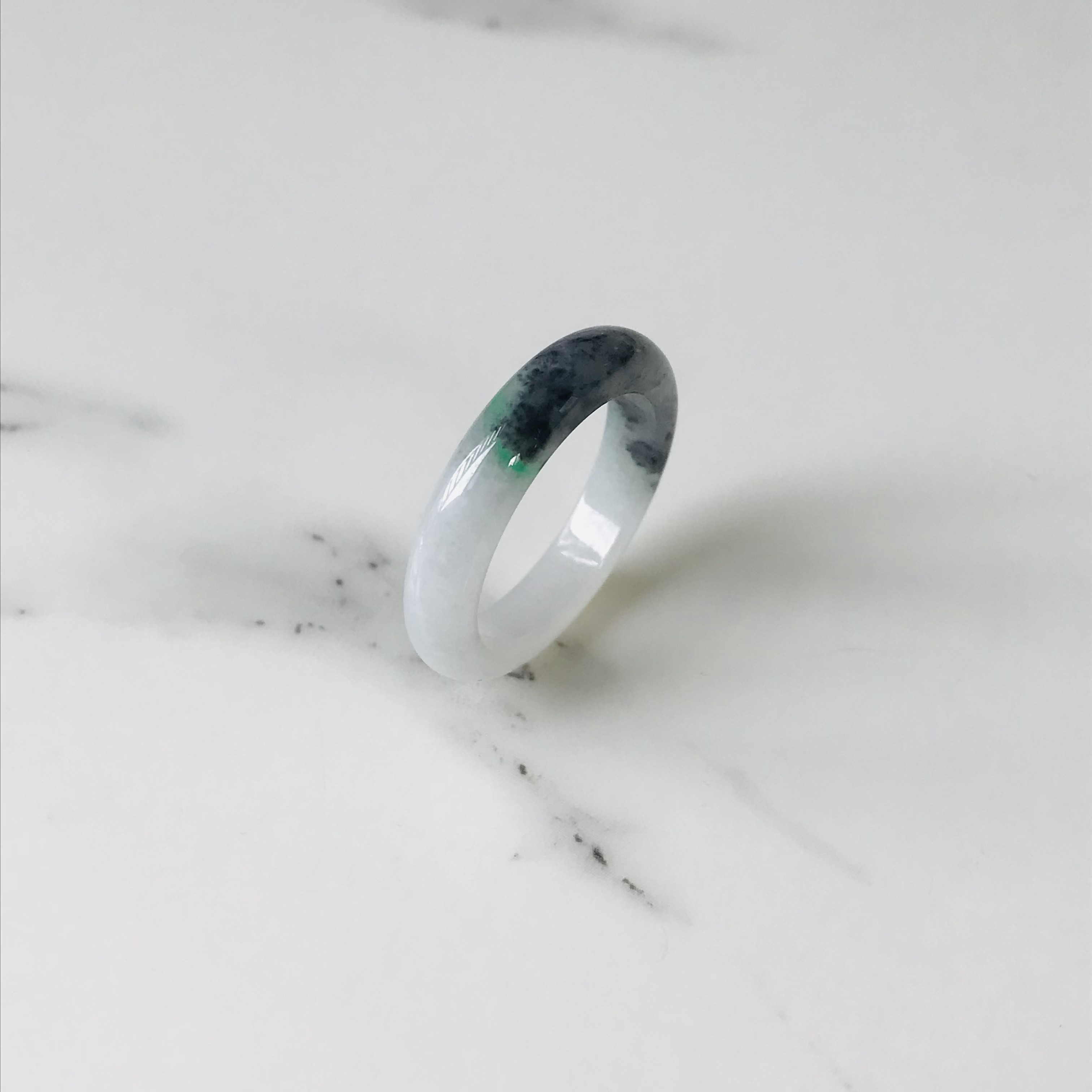 [R159-0012］ ジェイド　JADE ヒスイ　本翡翠　くりぬき　リング　天然石　ミャンマー産　15号　指輪