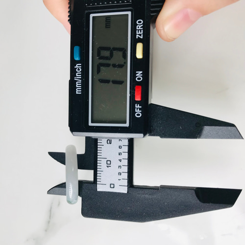 R159-0012］ ジェイド JADE ヒスイ 本翡翠 くりぬき リング 天然石 