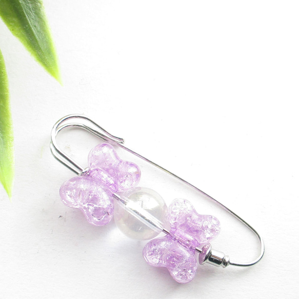 夜景を楽しむクォーツたちは、静けさよりもちょっとした灯を探しています♪<カブトピンブローチ>SB1164 1枚目の画像