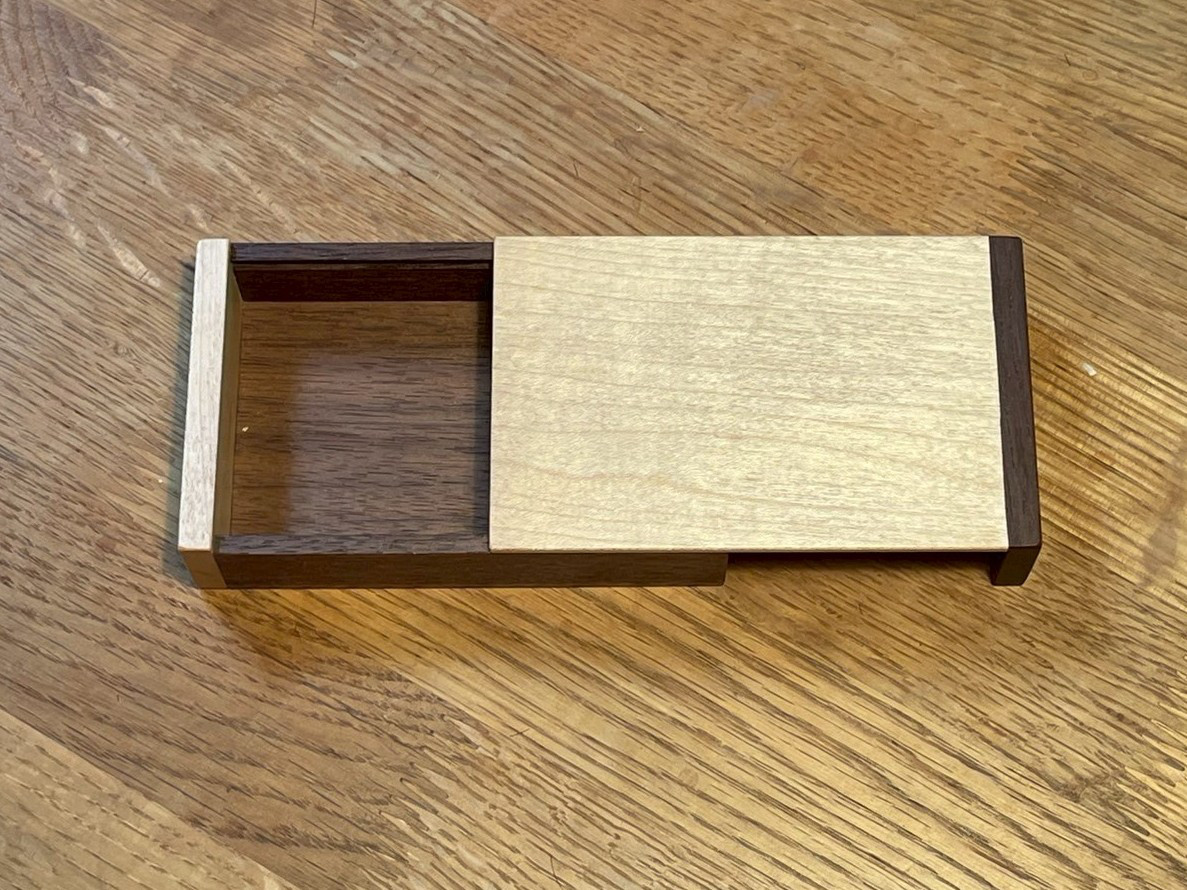 【ふぇると様専用】名刺入れ【スライド式 、メープル／ウォルナット】