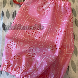 ステンドグラス 虹がかかった山とかわいいお家のパネル(フュージング