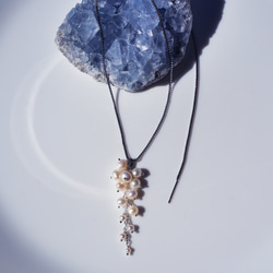 白色紫藤項鍊，淡水珍珠，醫用不鏽鋼，60公分滑軌 - 白色紫藤 第10張的照片