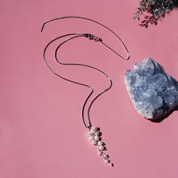 白色紫藤項鍊，淡水珍珠，醫用不鏽鋼，60公分滑軌 - 白色紫藤 第5張的照片