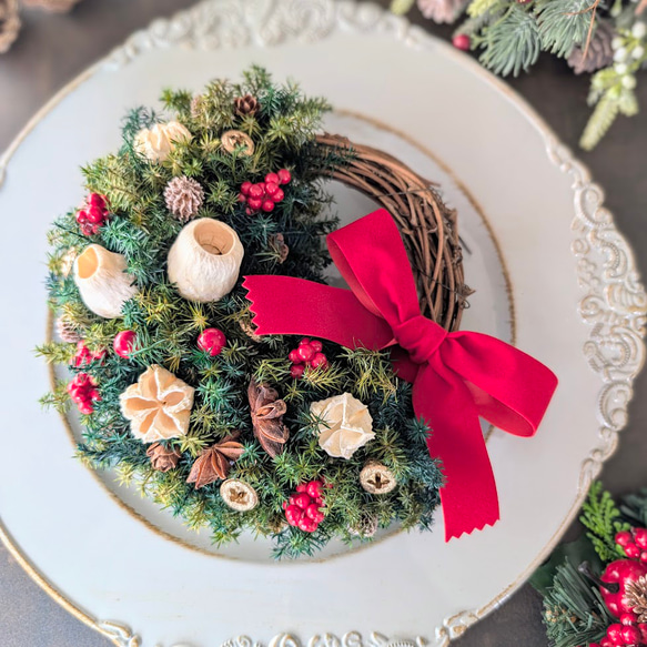 超早割 クリスマスリース ハーフ 18cm /ホワイトナッツ C-57