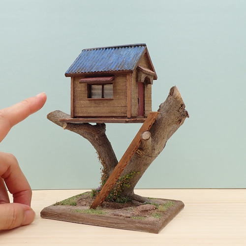 ミニチュア 森のツリーハウス（秘密基地⭐︎）1/50サイズ【送料