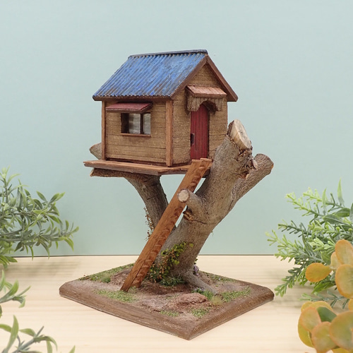 ミニチュア 森のツリーハウス（秘密基地⭐︎）1/50サイズ【送料