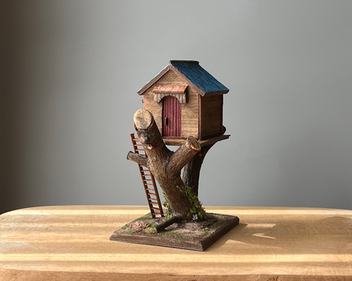 ミニチュア 森のツリーハウス（秘密基地⭐︎）1/50サイズ【送料無料