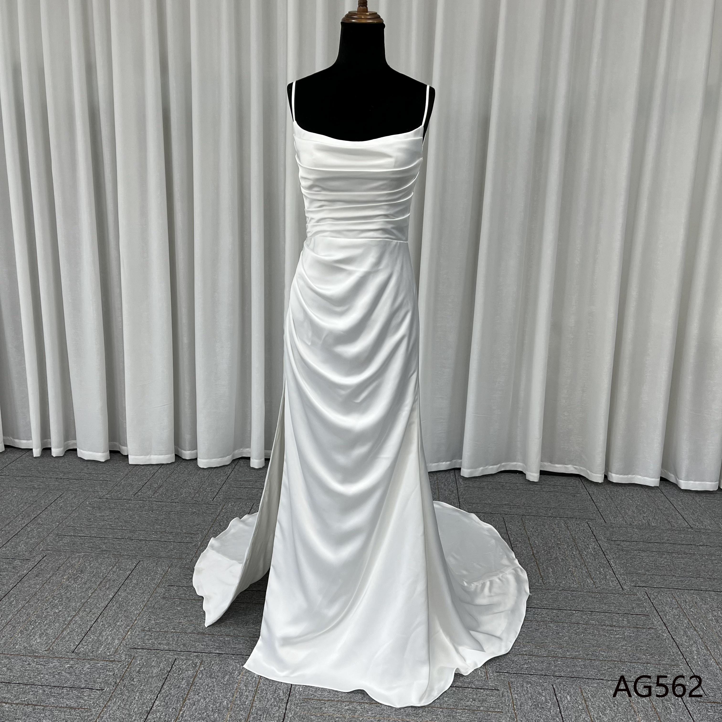 高品質保証　お色直し　スリット　優雅　ノースリーブ　ファスナー　サテン　ロングトレーン挙式ブライダル　音楽会発表会演奏会