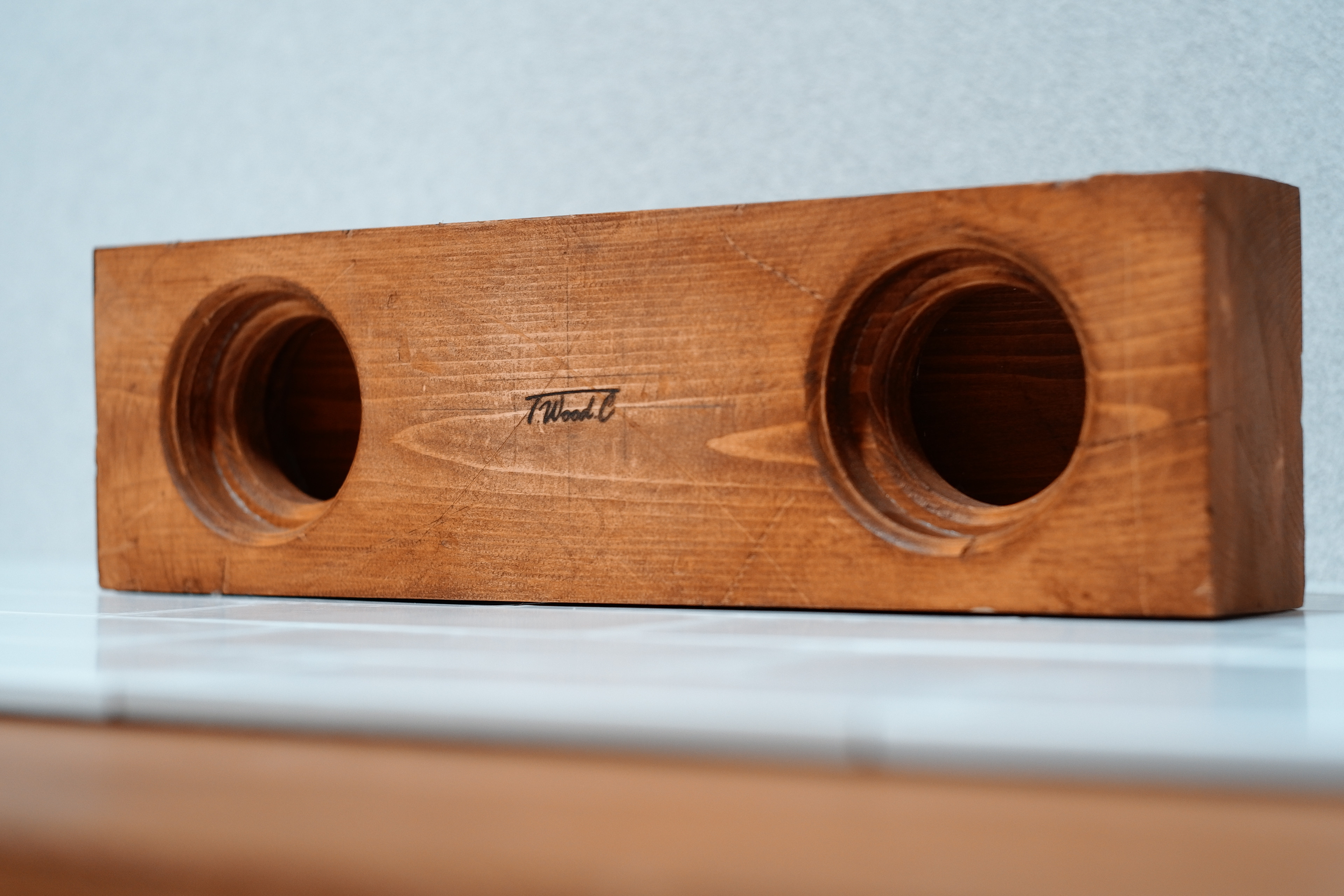 〔送料無料〕ウッドスピーカー　木製　iPhoneスピーカー　横型ワイド