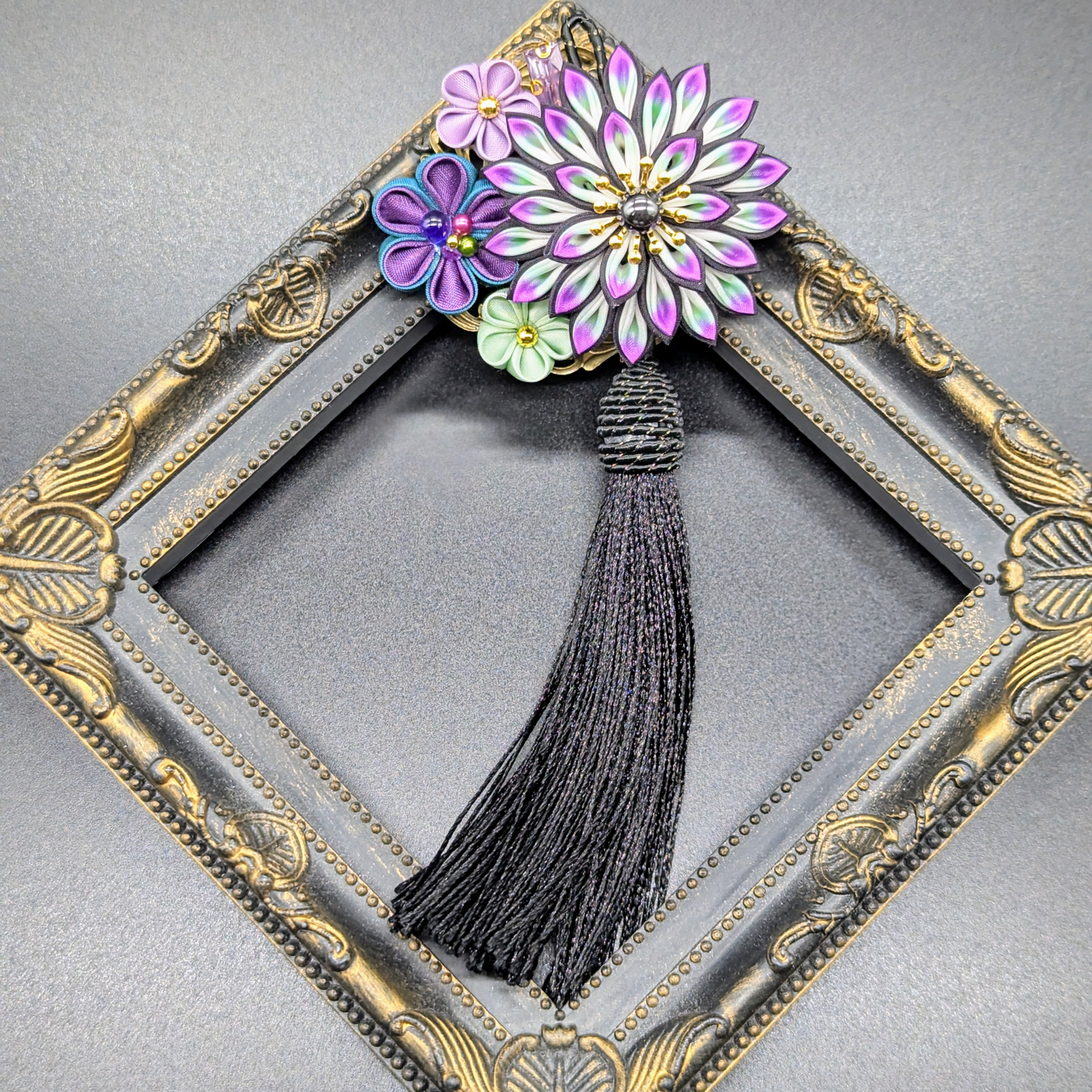 『真夏の夜に咲く 華』根付けにもなる簪