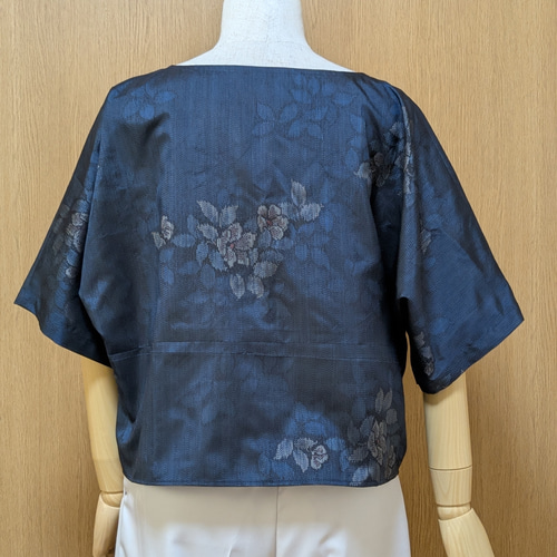 SOLD 着物リメイク ブラウス 大島紬 フリーサイズ ブラウス さら