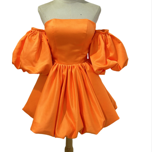 パーティードレス ミニワンピース パフスリーブ 編み上げ 光沢サテン