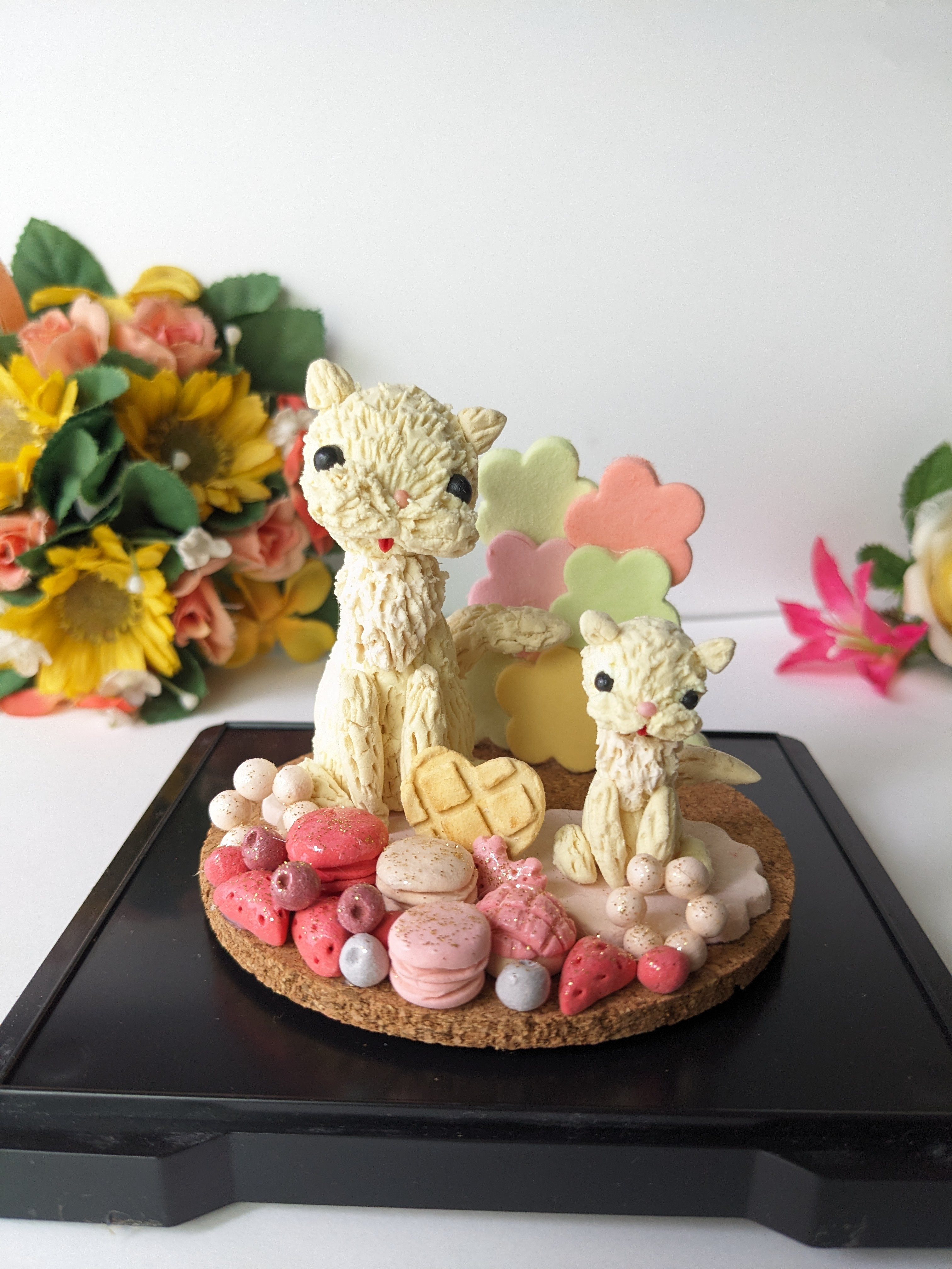 ねこ置物　仲良し親子スイーツ飾り　猫人形 　動物置物　粘土