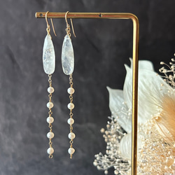 秋限定品のぶどう根付け】1月誕生石 赤ぶどう×ロードライトガーネット