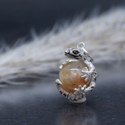 限定1点 レオパードゲッコー (ヒョウモントカゲモドキ) 玉ペンダント