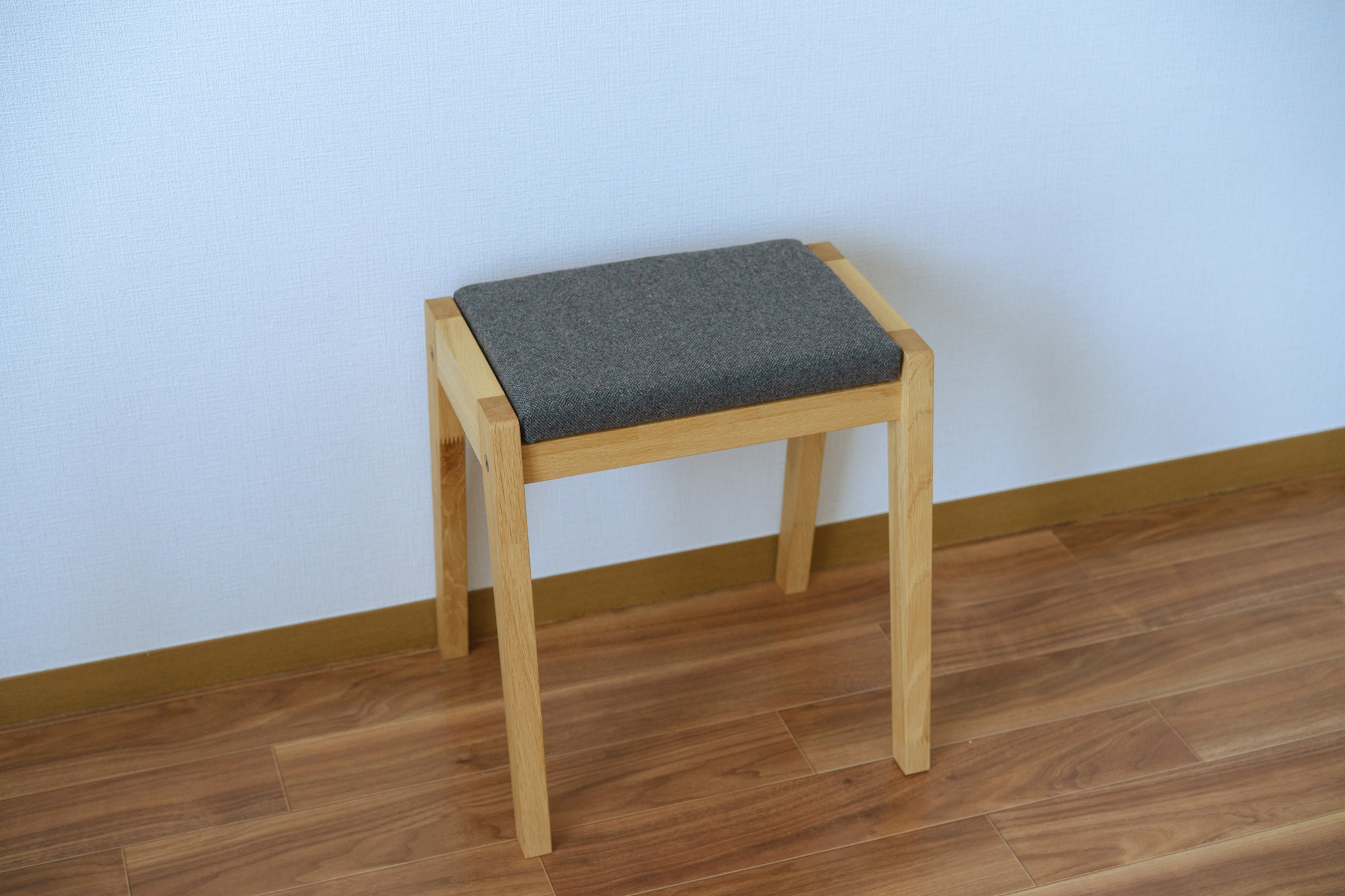 オークスツール / 尾州生地 ダークグレー  /Made in Japan