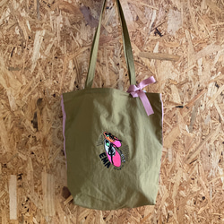 バード　鳥　ブラウンレザー刺繍ハンドバッグ　作家の一点物 小さな刺繍バッグ （倉敷意匠×点と線模様製作所） | かご