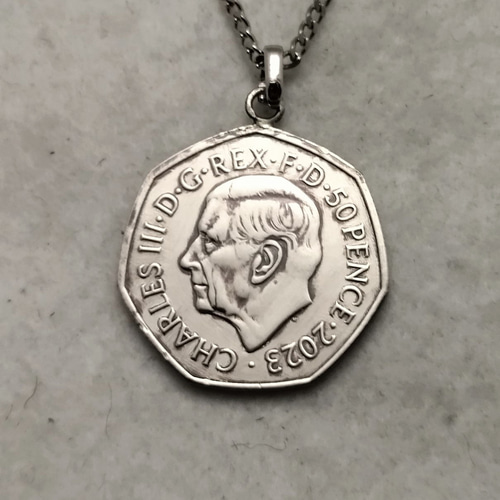 ハリー・ポッター　ホグワーツ城　イギリスのネックレス ハリー・ポッター ホグワーツ城 イギリスのコインネックレス