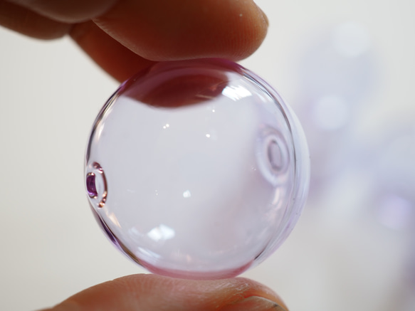 パープル　ガラス　穴あきパーツ　1個 1枚目の画像