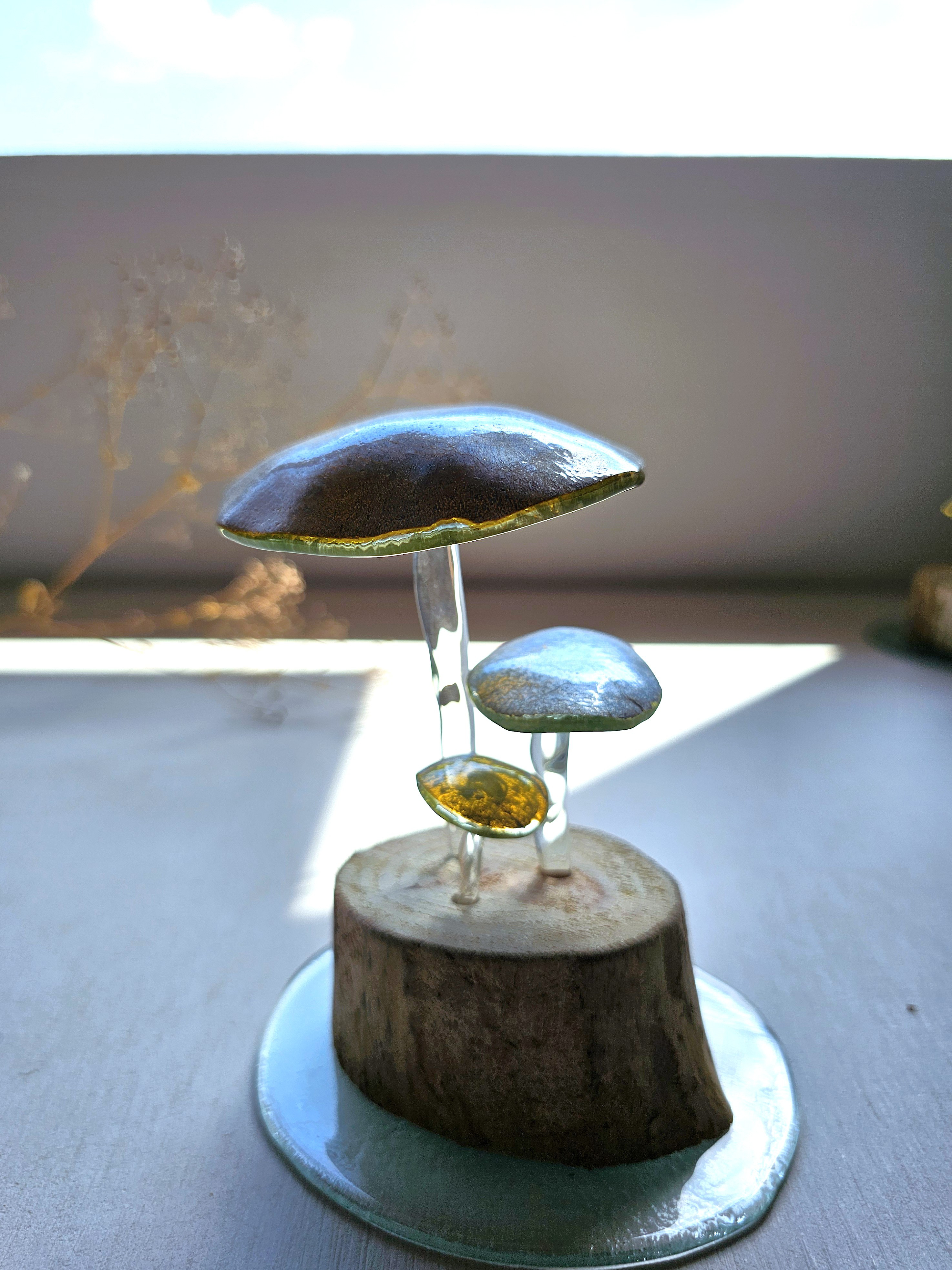 ガラスのキノコ　置物　オブジェ　メタル3本