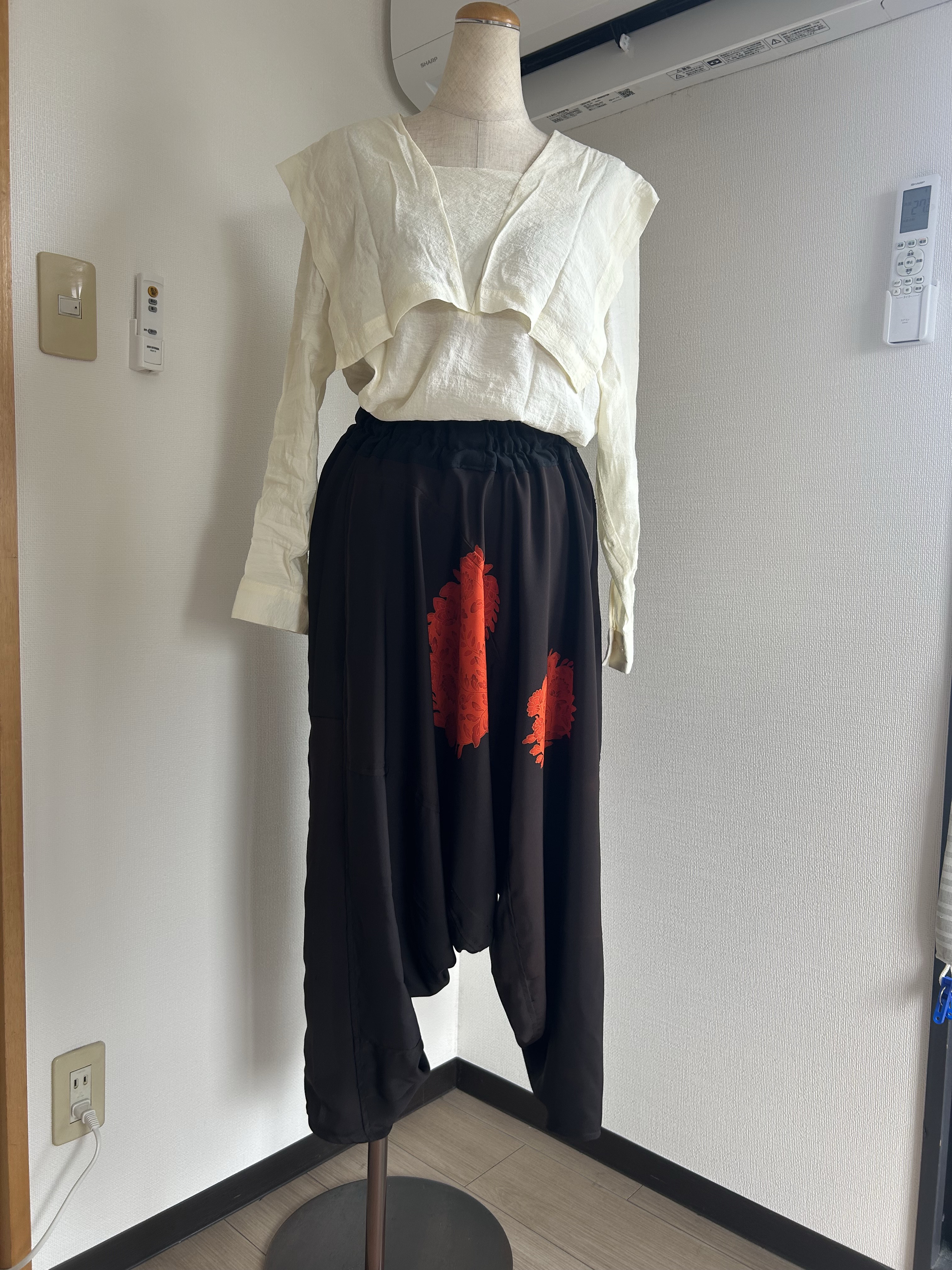 着物リメイク　正絹サルエルパンツ