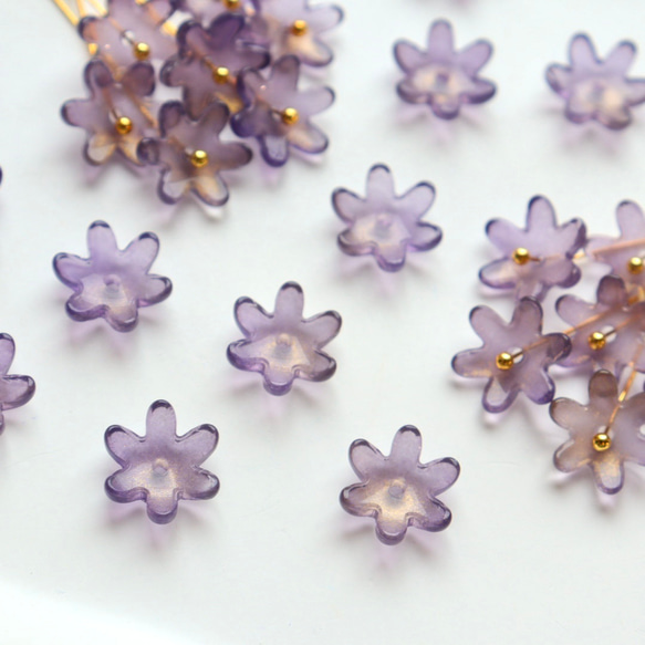 コスモス　菊　黄花コスモス　ガーベラ　お花のガラスビーズ  ゴールドグリッター×ダークパープルグラデーション 16枚目の画像
