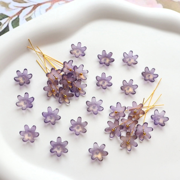 コスモス　菊　黄花コスモス　ガーベラ　お花のガラスビーズ  ゴールドグリッター×ダークパープルグラデーション 6枚目の画像