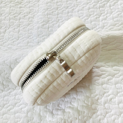 Sサイズ　ライヴリーダイナソー　選べる　minipouch ミニポーチ　ヌビ　コスメポーチ　サニタリーポーチ　恐竜刺繍　 5枚目の画像