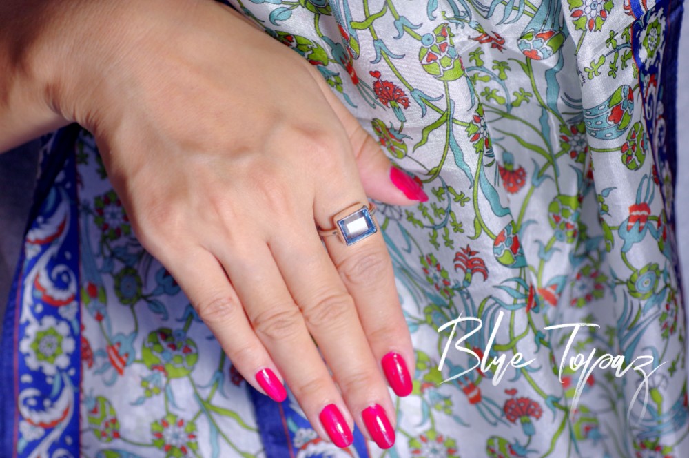 『煌めくブルートパーズ』の世界でひとつの天然石リングsilver925 + ロジウムコーティング**4carats