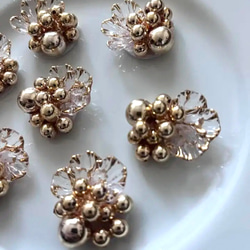 ビーズ　カボション　花びら　透明 10枚目の画像