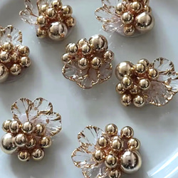 ビーズ　カボション　花びら　透明 11枚目の画像