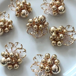 ビーズ　カボション　花びら　透明 8枚目の画像