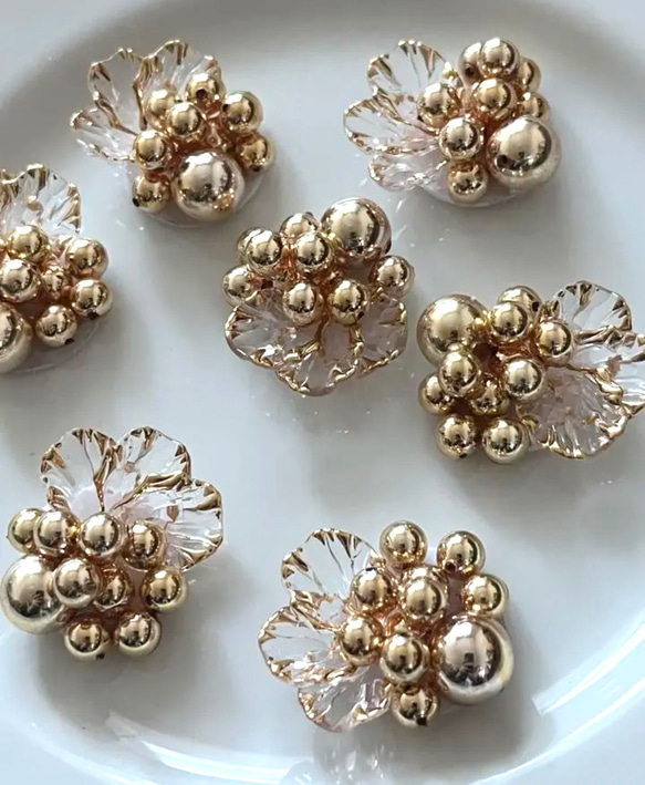 ビーズ　カボション　花びら　透明 8枚目の画像