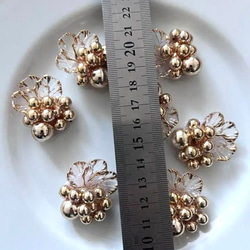 ビーズ　カボション　花びら　透明 13枚目の画像