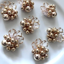 ビーズ　カボション　花びら　透明 12枚目の画像