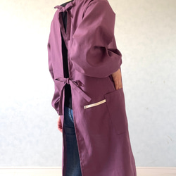 毎日の割烹着。しっかり素材で頼れる1枚。コットンリネンキャンバス『パープル』 15枚目の画像